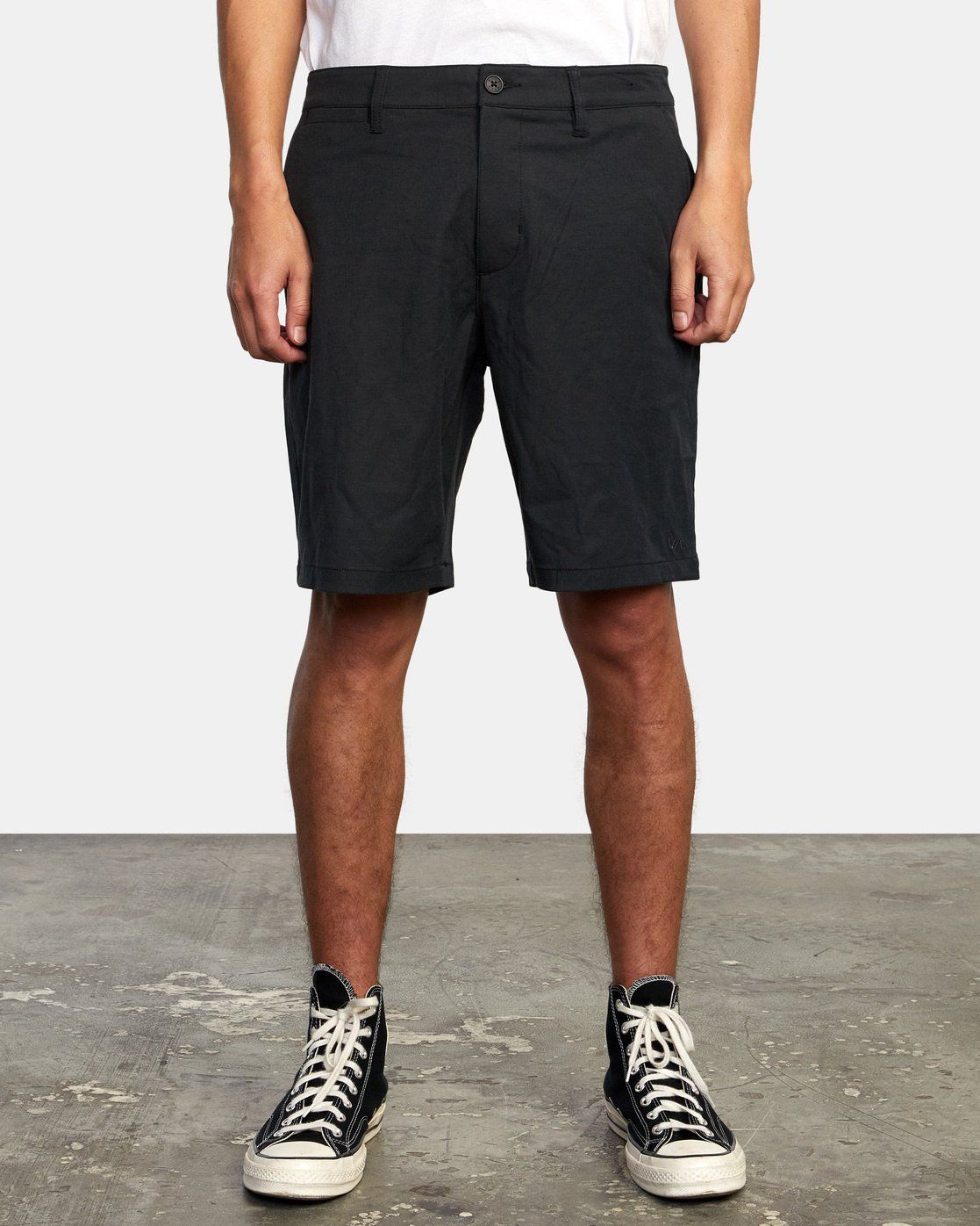 BACK IN HYBRID SHORT S23, Color: BLACK, Size: 32