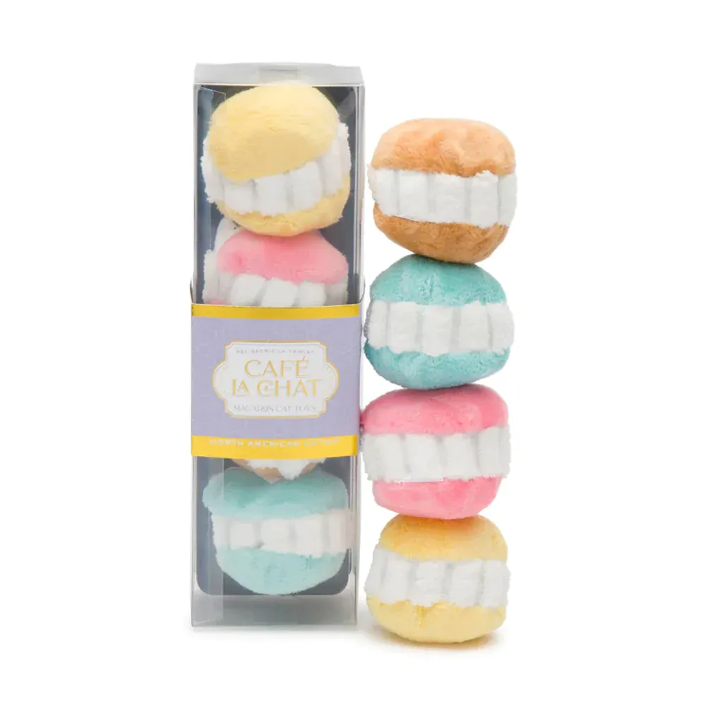 Fab Cat Box of Macarons 4pk