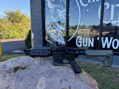 DPMS Panther Arms A-15 5.56 w/offset sights and Sightmark Red &amp; Green Reticle Optic *Pre-owned*