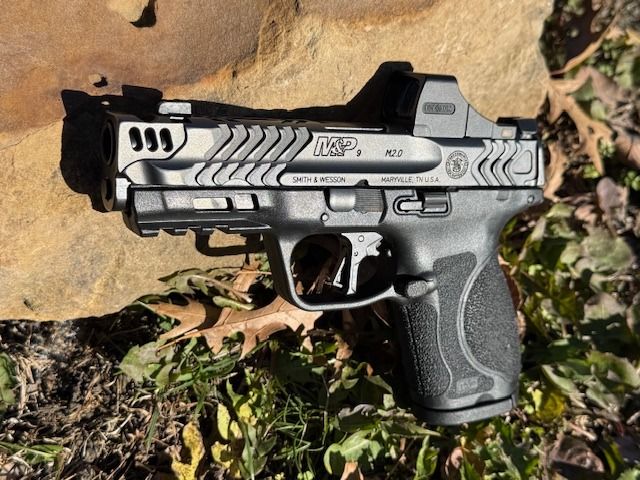 M&amp;P 2.0 Compact Carry Comp (consignment)