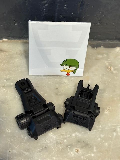 Polymer Front &amp; Rear Flip-Up Tactical Low Profile Sights Set - Black