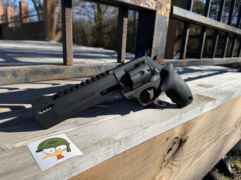 Taurus Raging Hunter 357 Mag  ***Pre Owned***