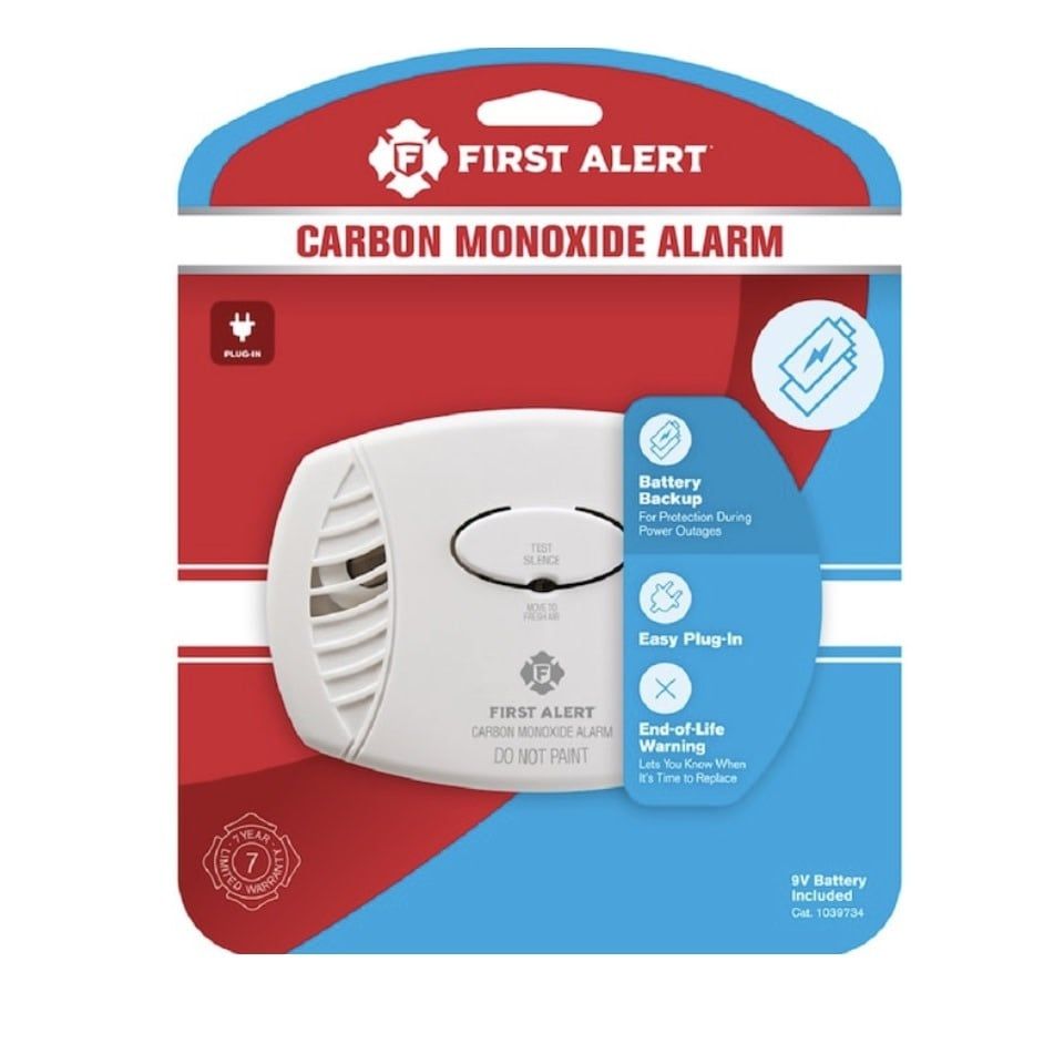 First Alert Plug-in Carbon Monoxide Alarm