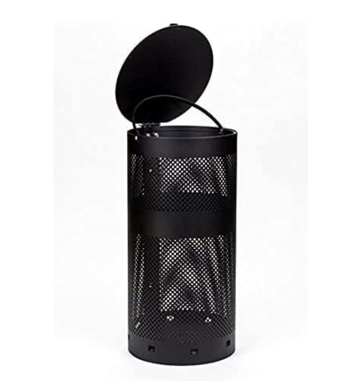 Outdoor mountable trash can