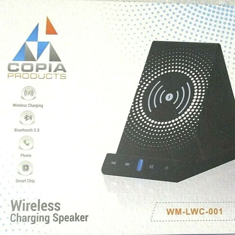 Wireless charging station and speaker