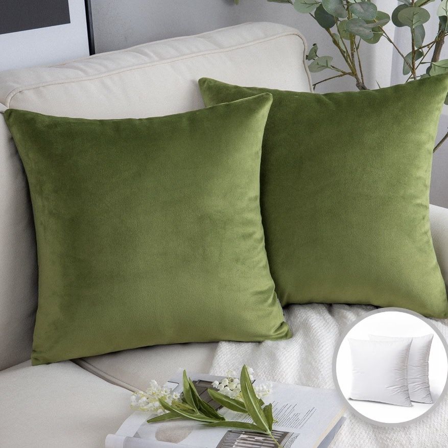 Phantoscope 18&quot; x 18&quot; Modern Green Polyester Throw Pillow ( 2 Count)