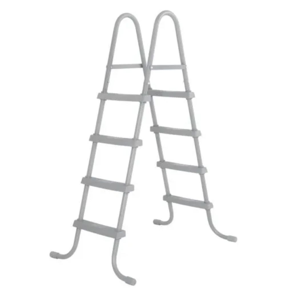 Pool ladder