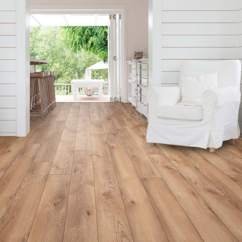 Select Surfaces Heritage Oak flooring 98 swift 8 boxes