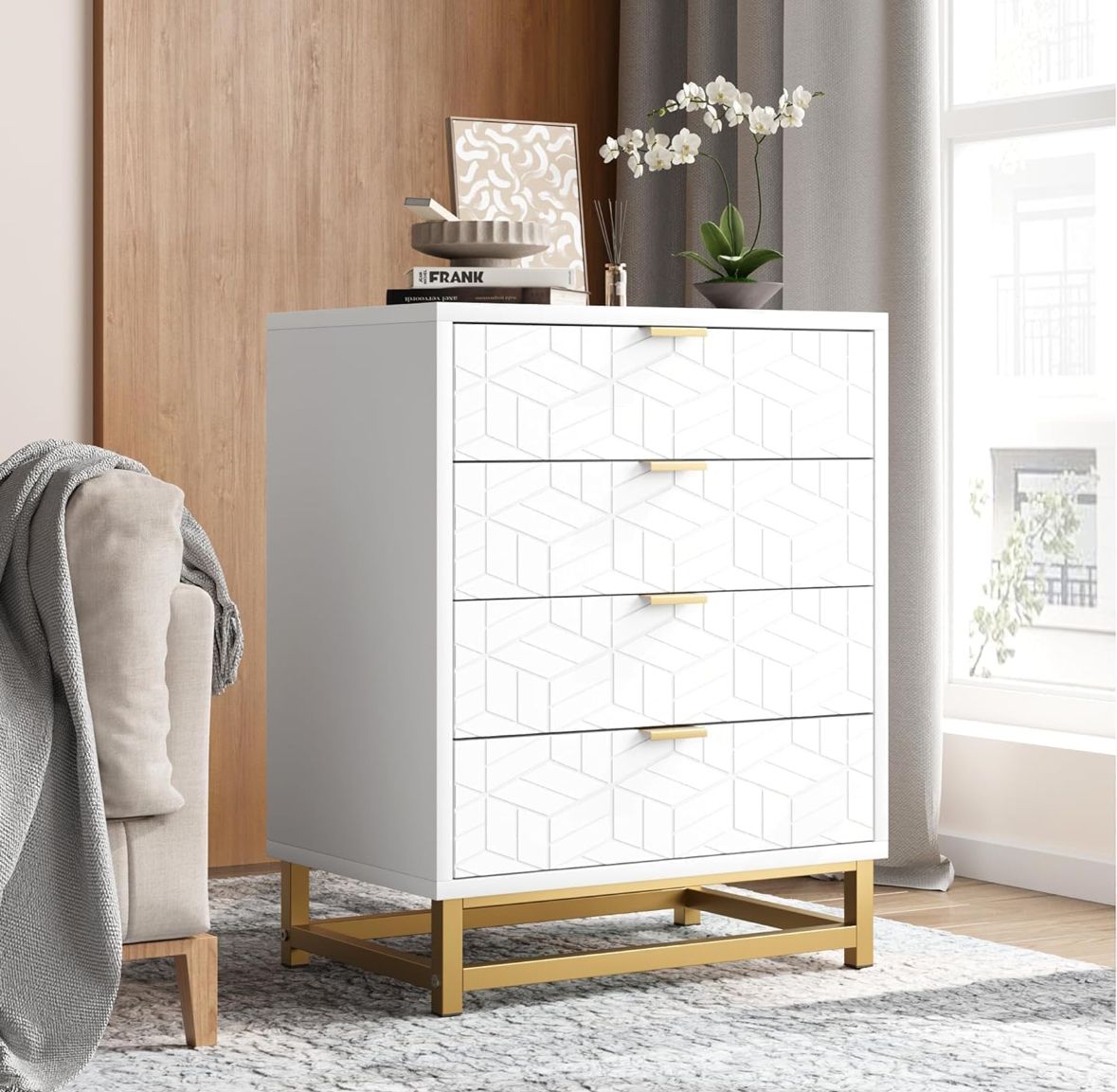 4 drawer dresser - white