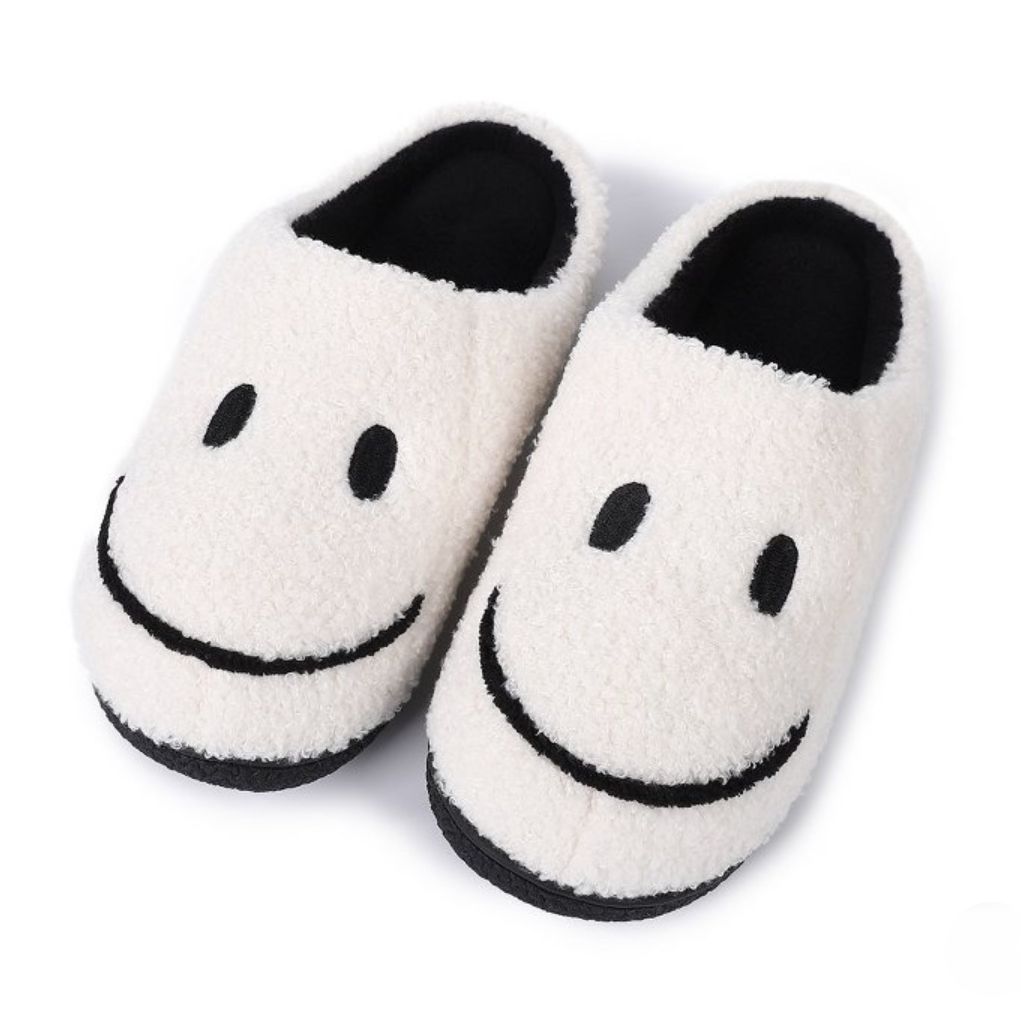 Smiley slippers women’s size 10-11
