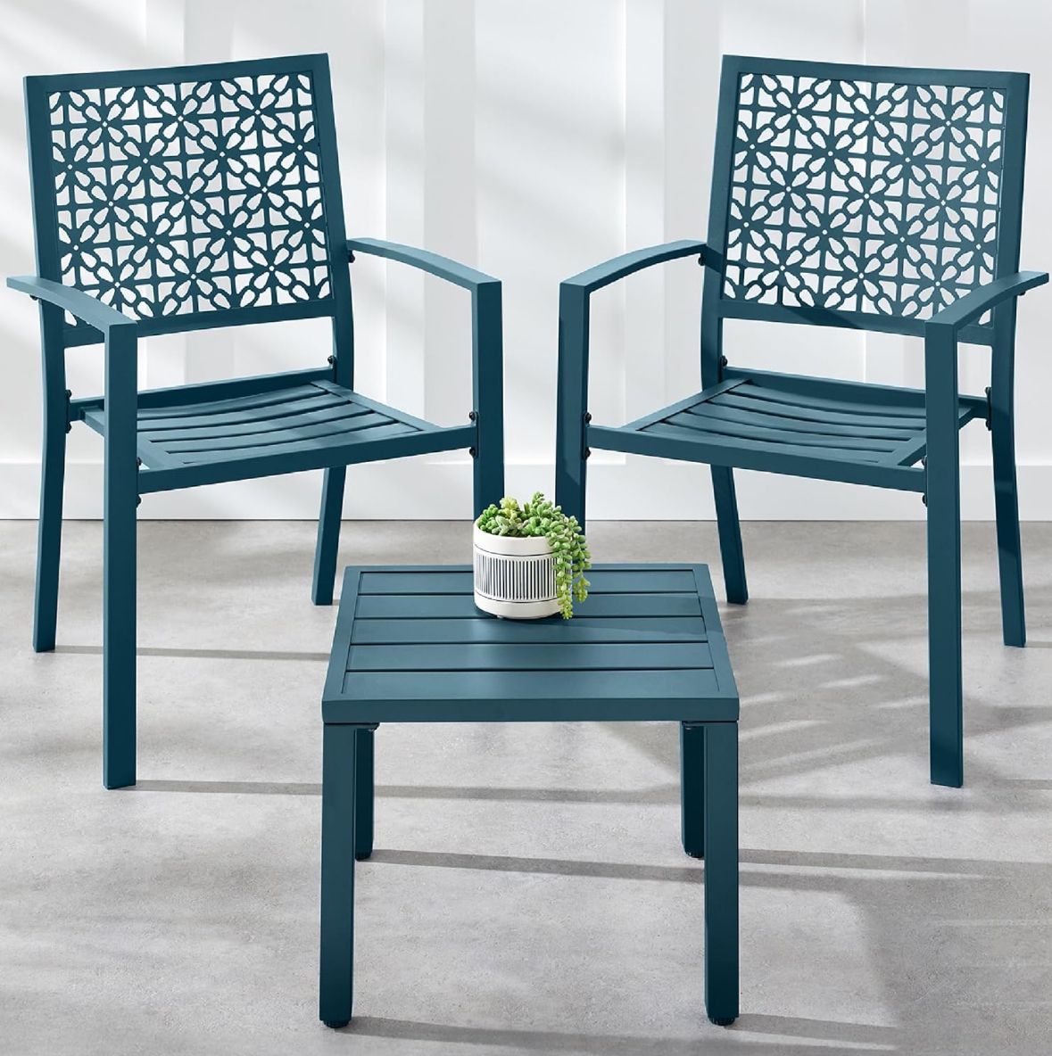 Metal outdoor bistro set - 3 pc