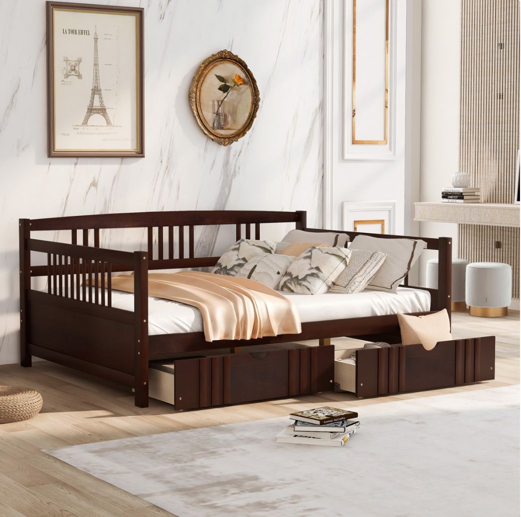 Full size daybed with drawers