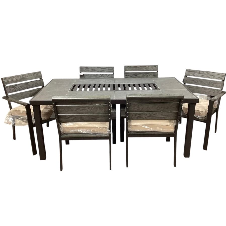 Outdoor Table and 6  Chair Set