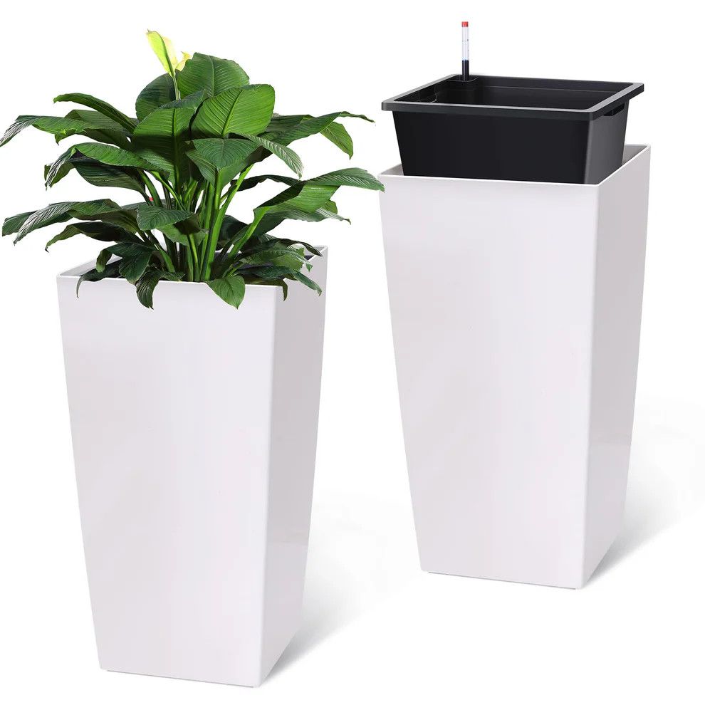 30&quot; Tall Planter Set of 2