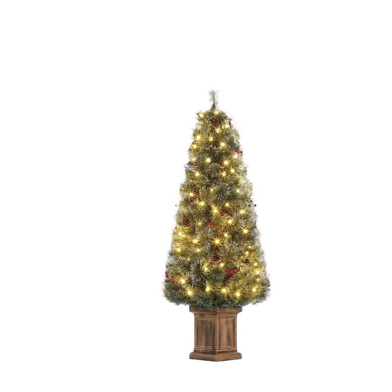 4.5 ft pre lit Christmas tree