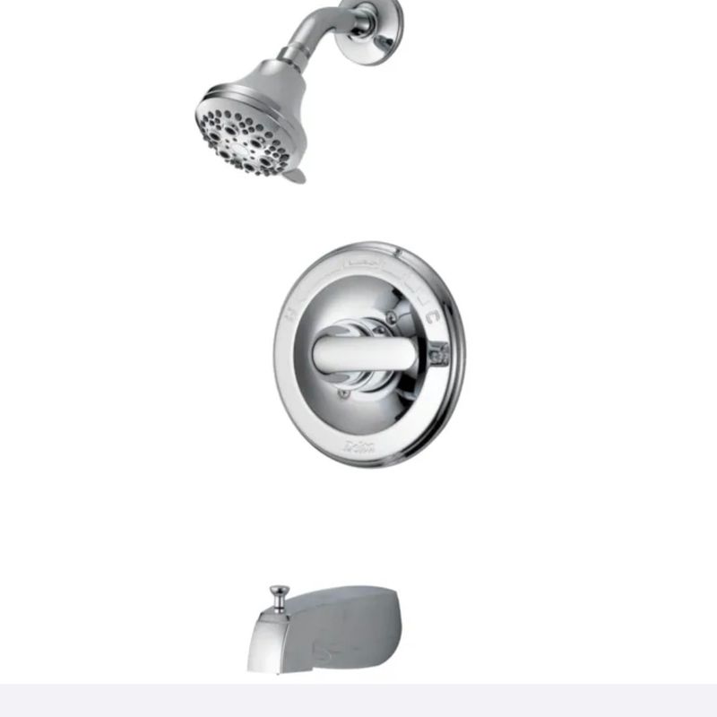 Chrome bathtub shower faucet