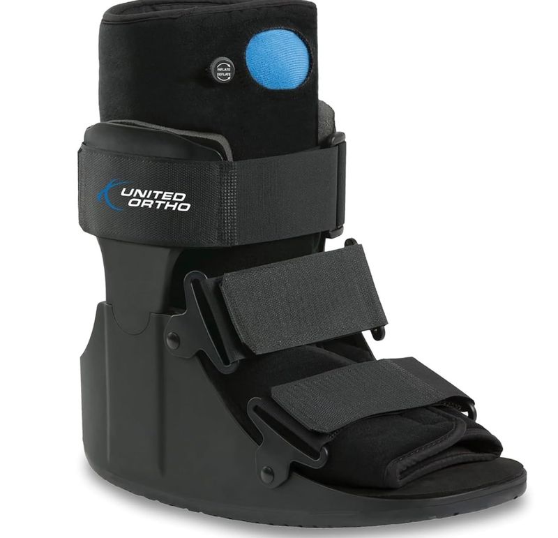 United Ortho USA14111 Short Air Cam Walker Fracture Boot, Extra Small, Black