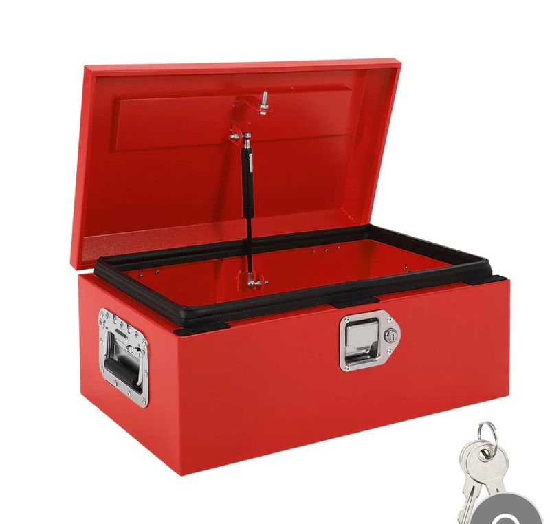 Metal tool box