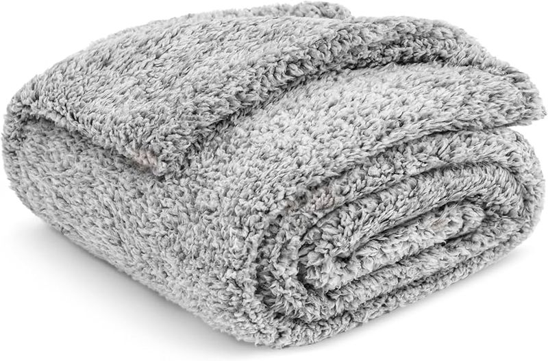 50" X 60" SHERPA THROW BLANKET - FROSTY BLACK