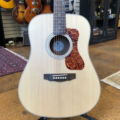 Guild D-240E Westerly Collection Spruce/Mahogany Dreadnought Acoustic-Electric Guitar