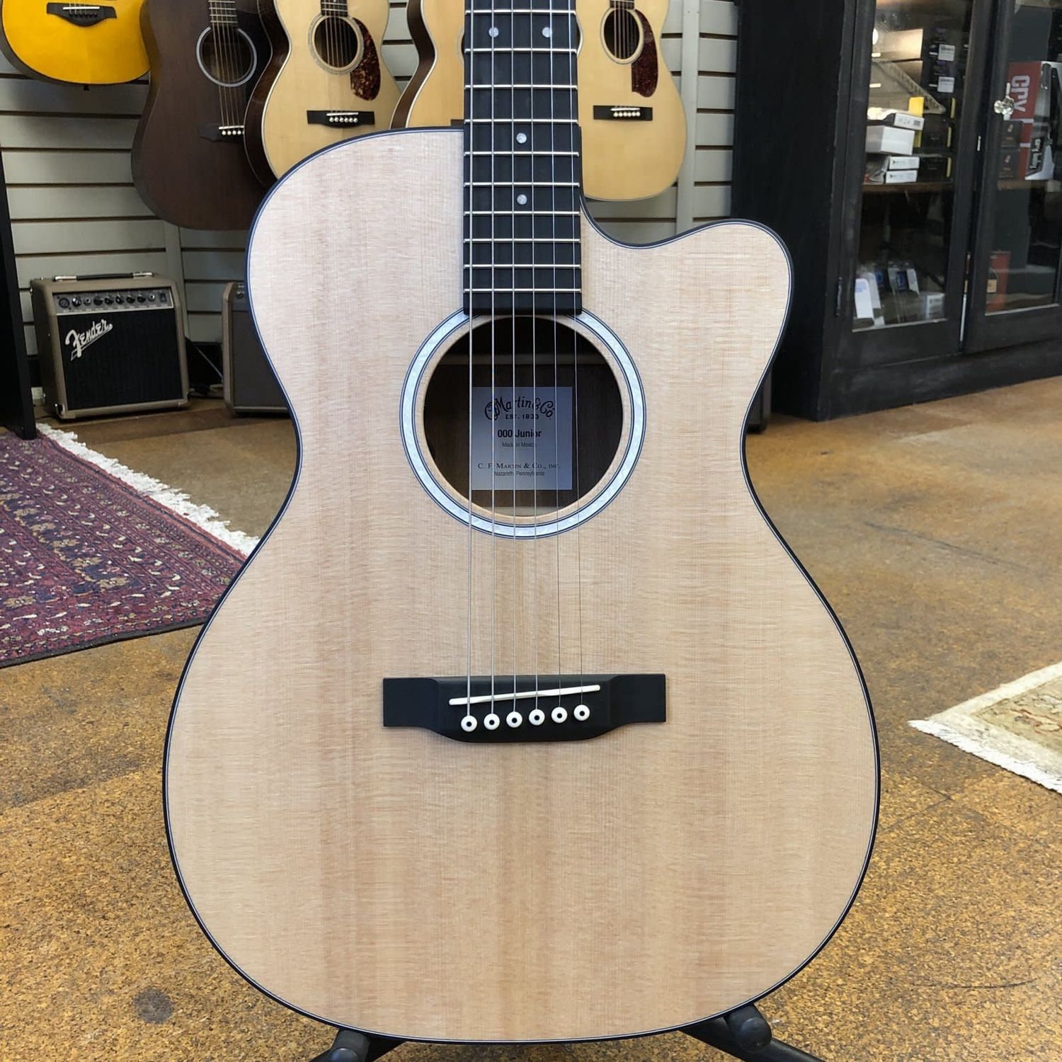Martin 000CJr-10E Junior Series Auditorium Cutaway Acoustic-Electric Guitar w/Padded Gig Bag