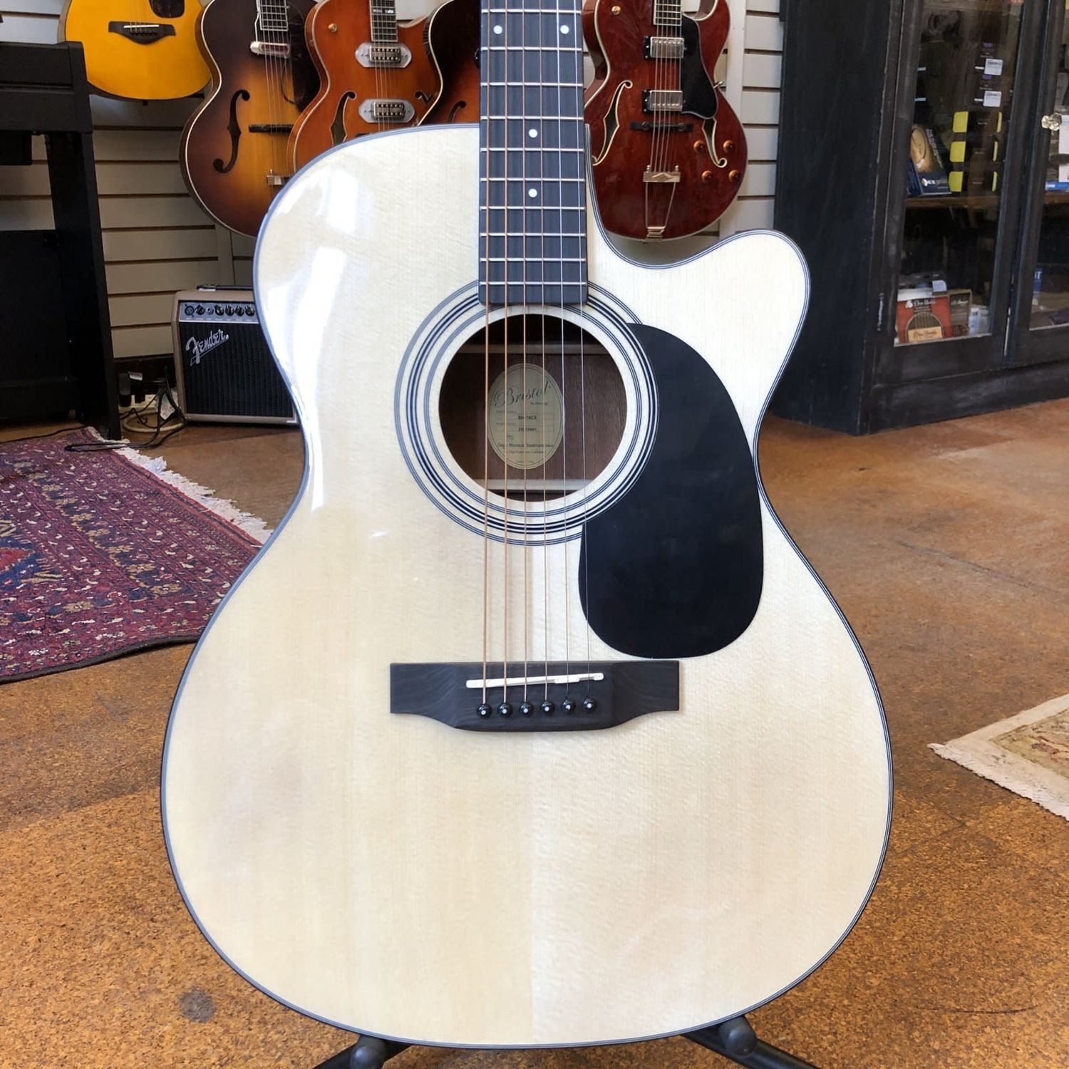 Bristol BM-16CE 000 Cutaway Acoustic-Electric Guitar w/Padded Gig Bag