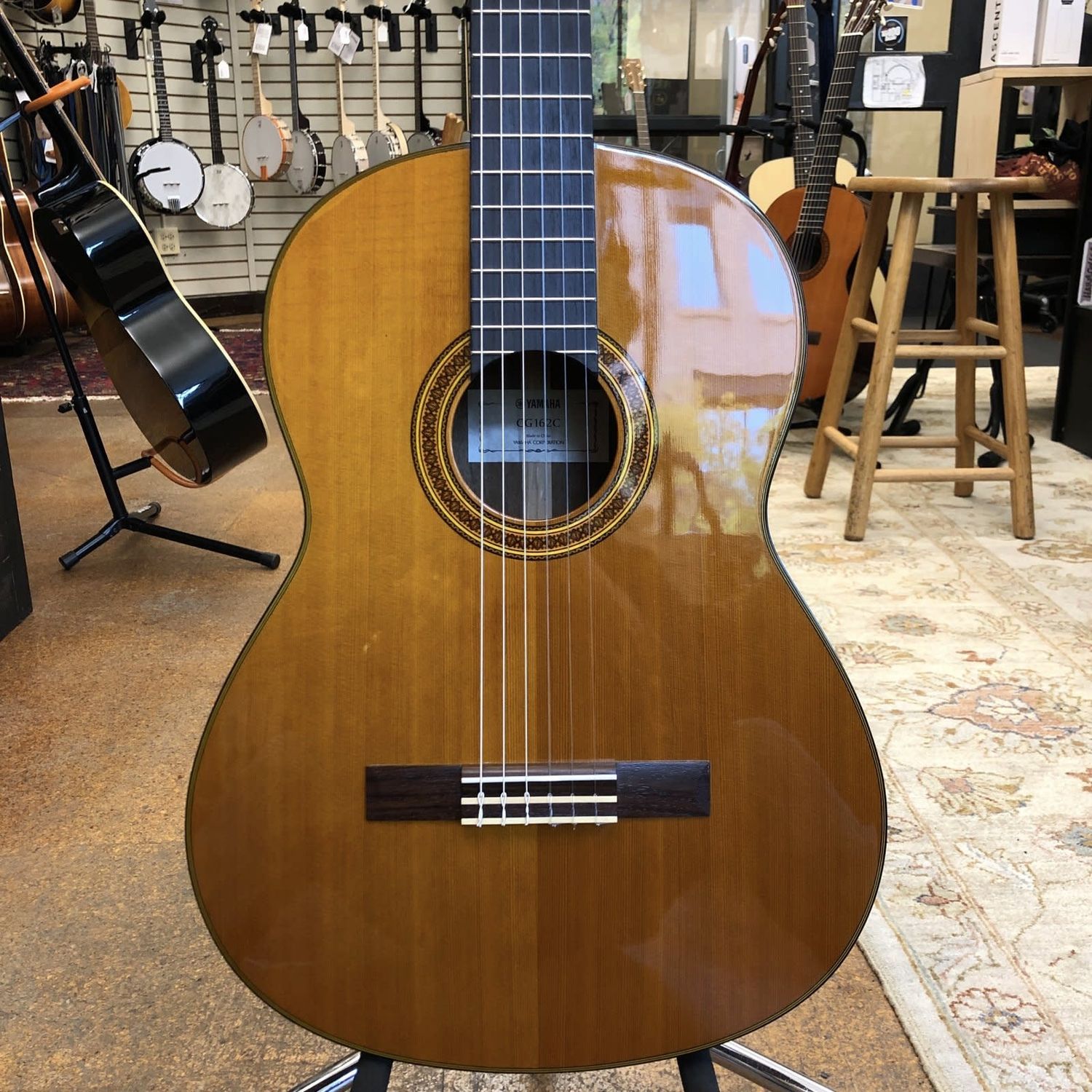 Yamaha CG162C Solid Cedar Classical Guitar