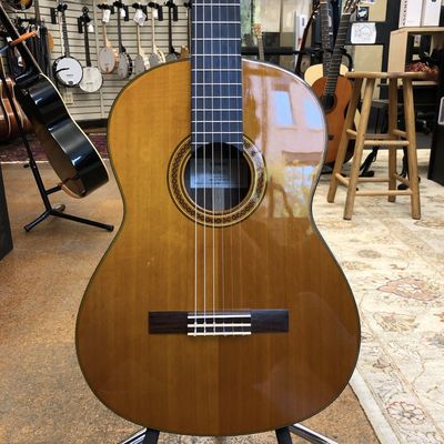 Yamaha CG162C Solid Cedar Classical Guitar