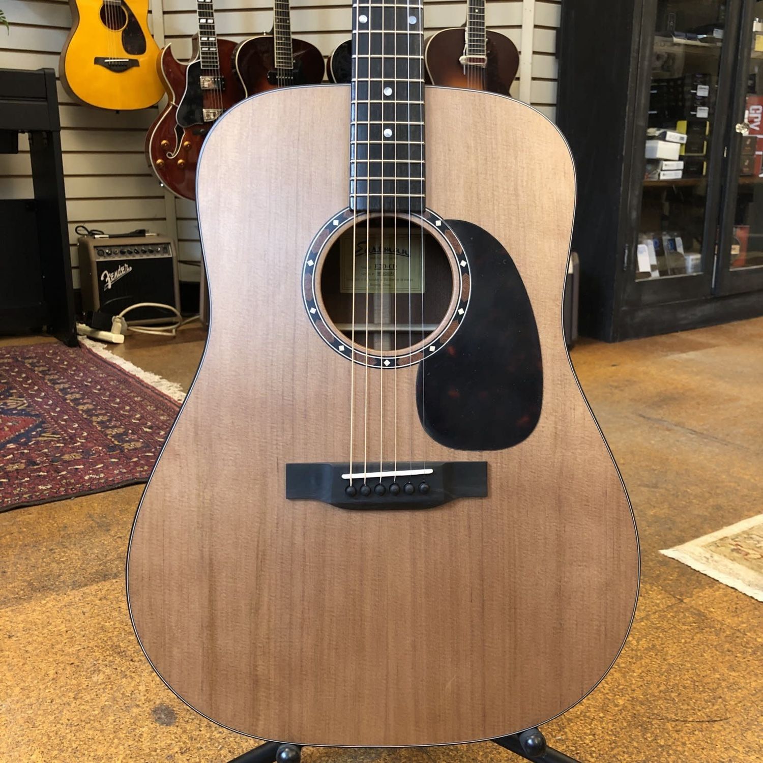 Eastman E2D-CD All-Solid Cedar/Sapele Dreadnought Acoustic w/Padded Gig Bag