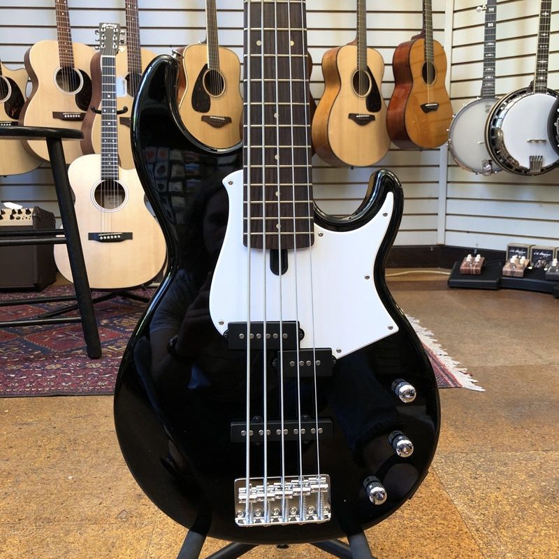 Yamaha BB235 5-String Bass Guitar Black