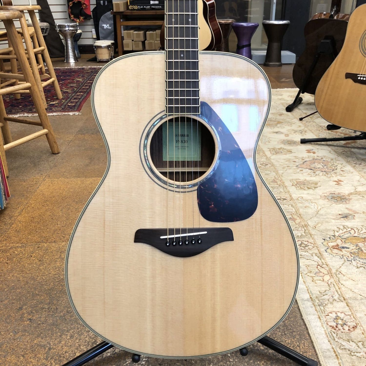 Yamaha FS830 Spruce/Rosewood Concert Acoustic Guitar