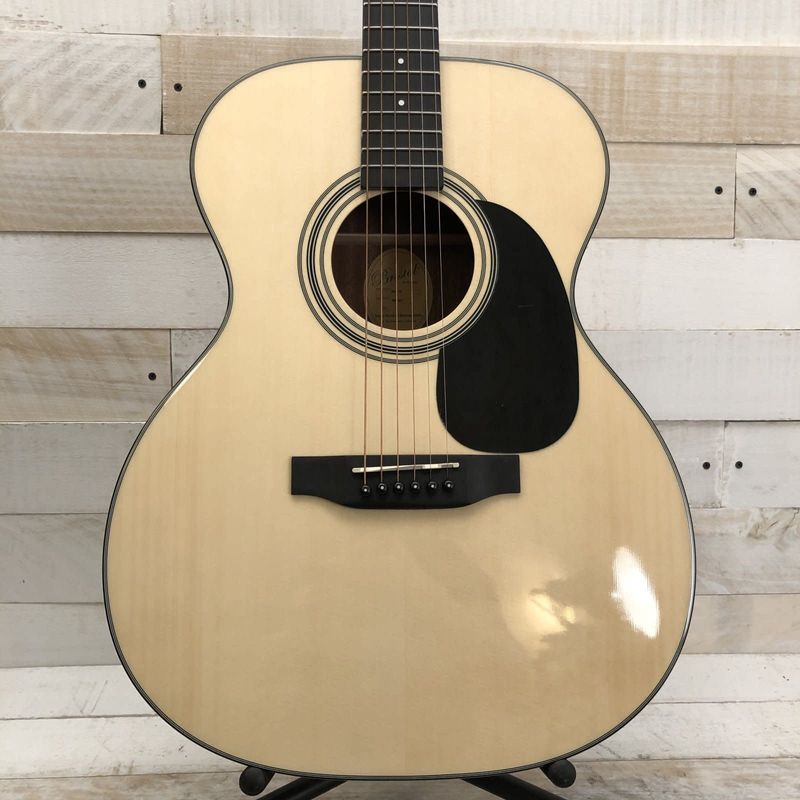 Bristol BM-16 Spruce/Mahogany 000 Acoustic Guitar w/Padded Gig Bag