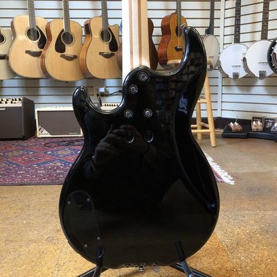 Yamaha BB434 4-String Bass Guitar Black w/Maple Fingerboard