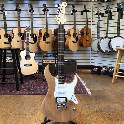 Yamaha PAC112V Pacifica Electric Guitar Yellow Natural Satin w