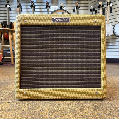 Fender Pro Junior IV 1x10&quot; 15-watt Tube Combo Amp Lacquered Tweed