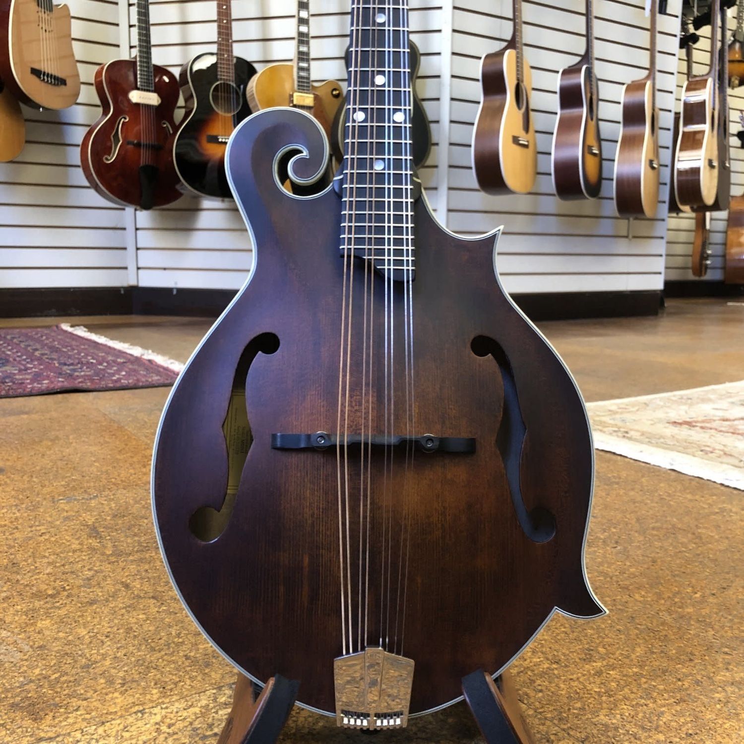 Eastman MD315 F-Style Mandolin Classic Finish w/Padded Gig Bag