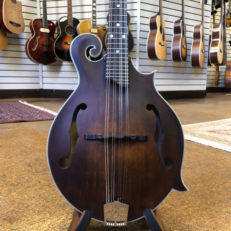 Eastman MD315 F-Style Mandolin Classic Finish w/Padded Gig Bag