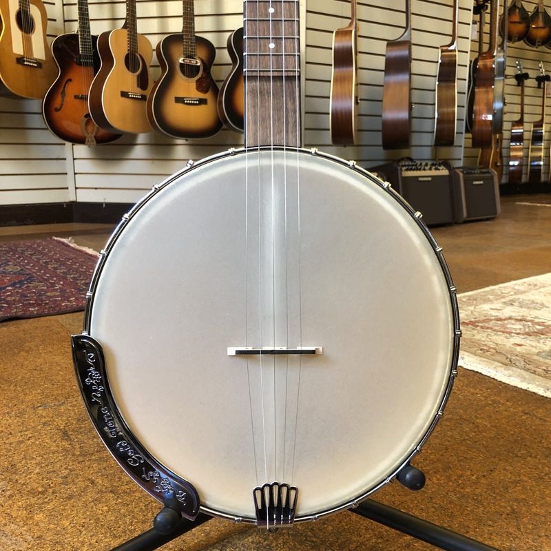 Gold Tone CC-Carlin12 Old Town School: Cripple Creek Bob Carlin 12&quot; Banjo with Spikes Padded Gig Bag