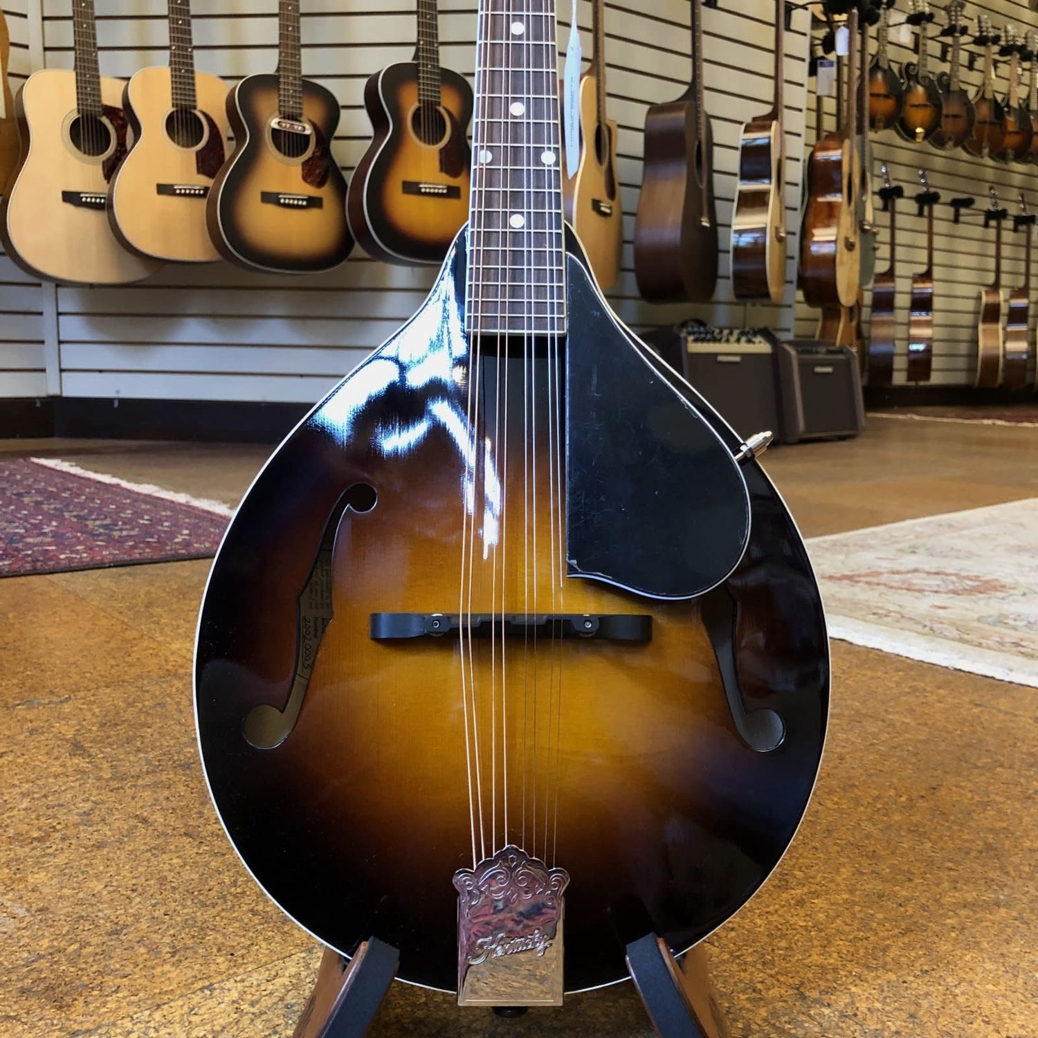 Kentucky KM-150 Standard A-Style Spruce/Maple Mandolin Vintage Sunburst w/Padded Gig Bag