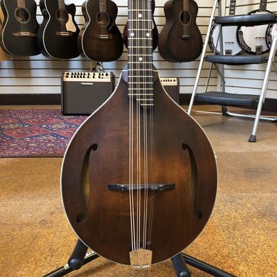 Eastman MDO305 A-Style Octave Mandolin Classic Finish w/Padded Gig Bag