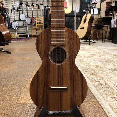 Martin C1K Solid Koa Concert Ukulele w/Padded Gig Bag