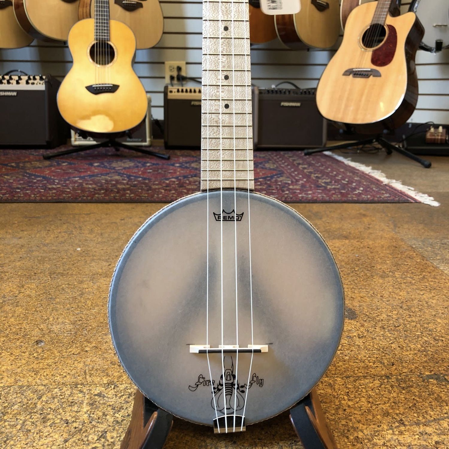 Magic Fluke USA Firefly Concert Banjo Ukulele Maple w/Geared Tuners Padded Gig Bag