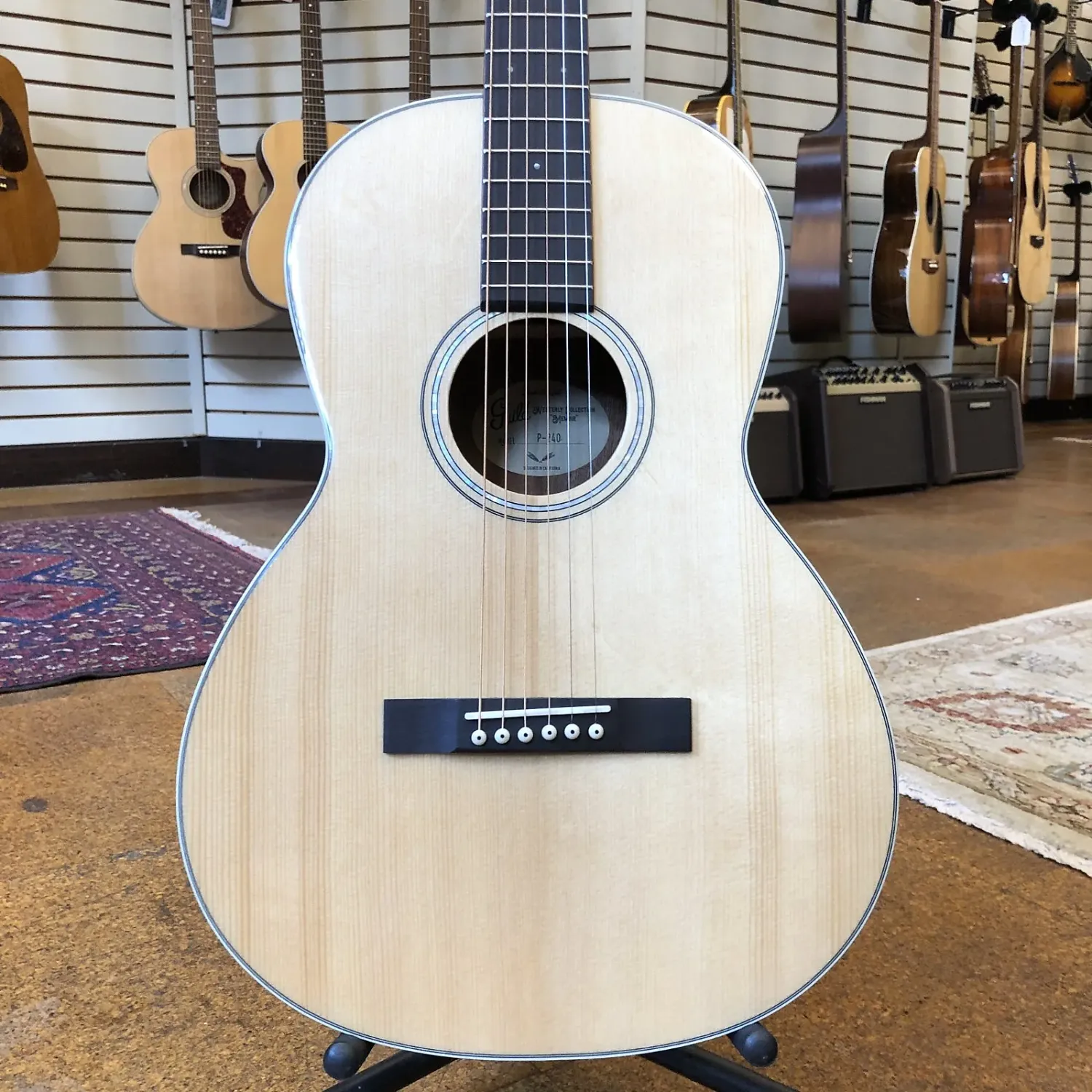 Guild P-240 Memoir Solid Top Parlor Acoustic Guitar