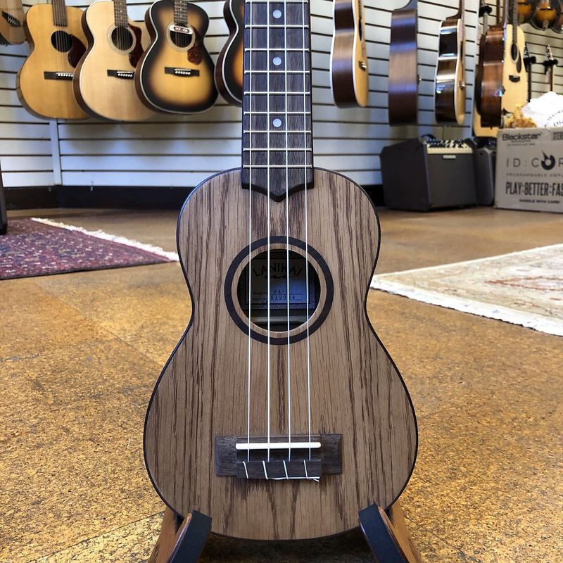 Lanikai OA-S Oak Soprano Ukulele w/Padded Gig Bag