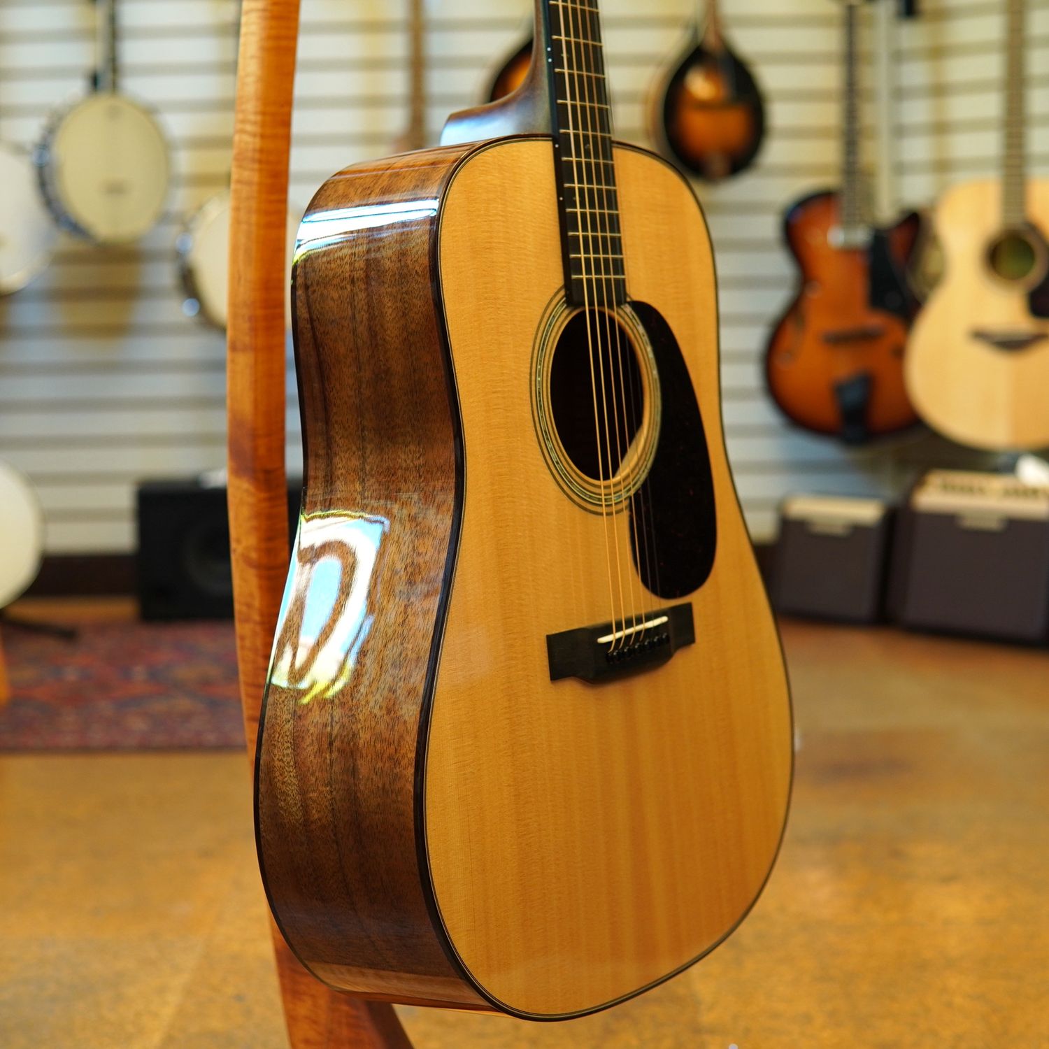 Martin Custom D-28 Style Sitka Spruce/Flamed Koa Dreadnought