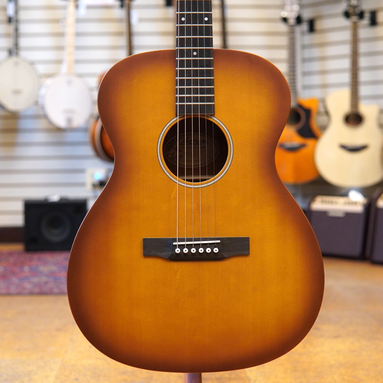 Larrivee Simple 6 OM Sitka Spruce/African Mahogany Acoustic Guitar Sunset Sunburst w/Hard Case
