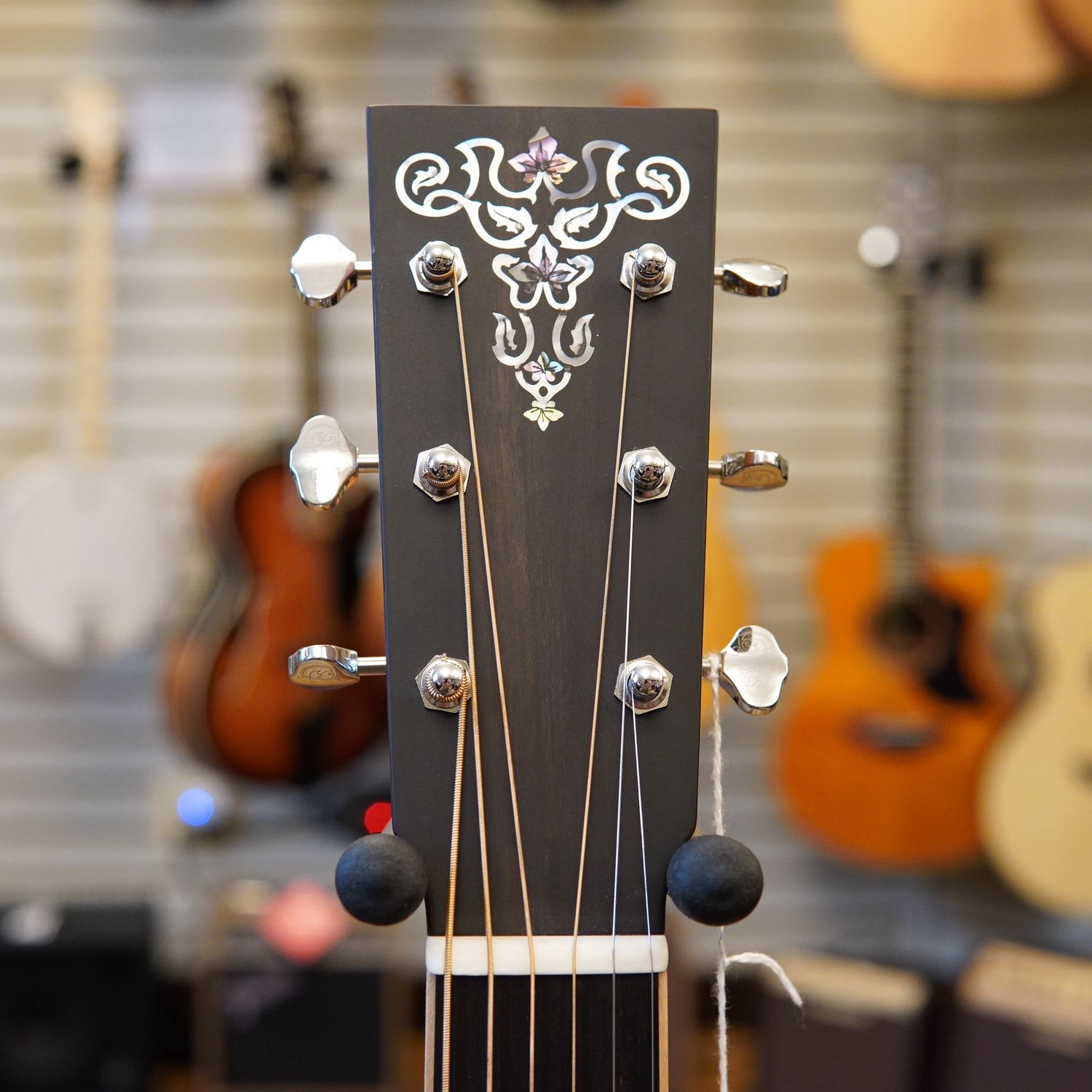 Larrivee D-40 Limited Run Legacy Series European Spruce/Shedua