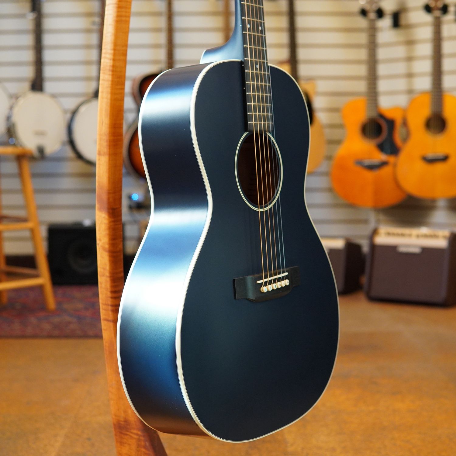 Martin Custom 00-Style Premium Sitka Spruce/Mahogany Acoustic