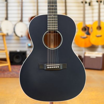 Martin Custom 00-Style Premium Sitka Spruce/Mahogany Acoustic Guitar Satin Blue w/Fitted Hard Case