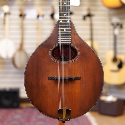 Eastman PCH-M104 A-Style Mandolin Classic Finish w/Padded Gig Bag